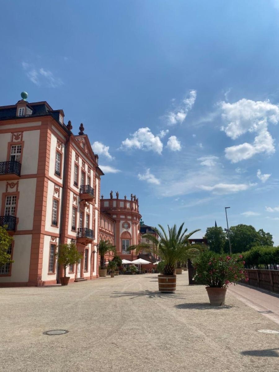 Hotel Am Schlosspark , Wiesbaden Exterior foto